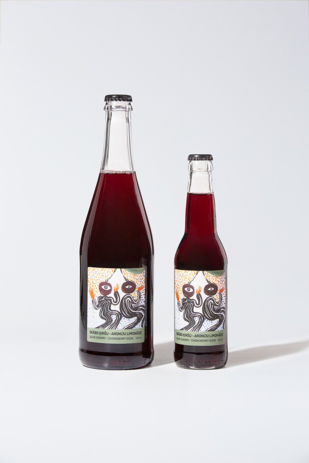 Skābo ķiršu - aroniju limonāde