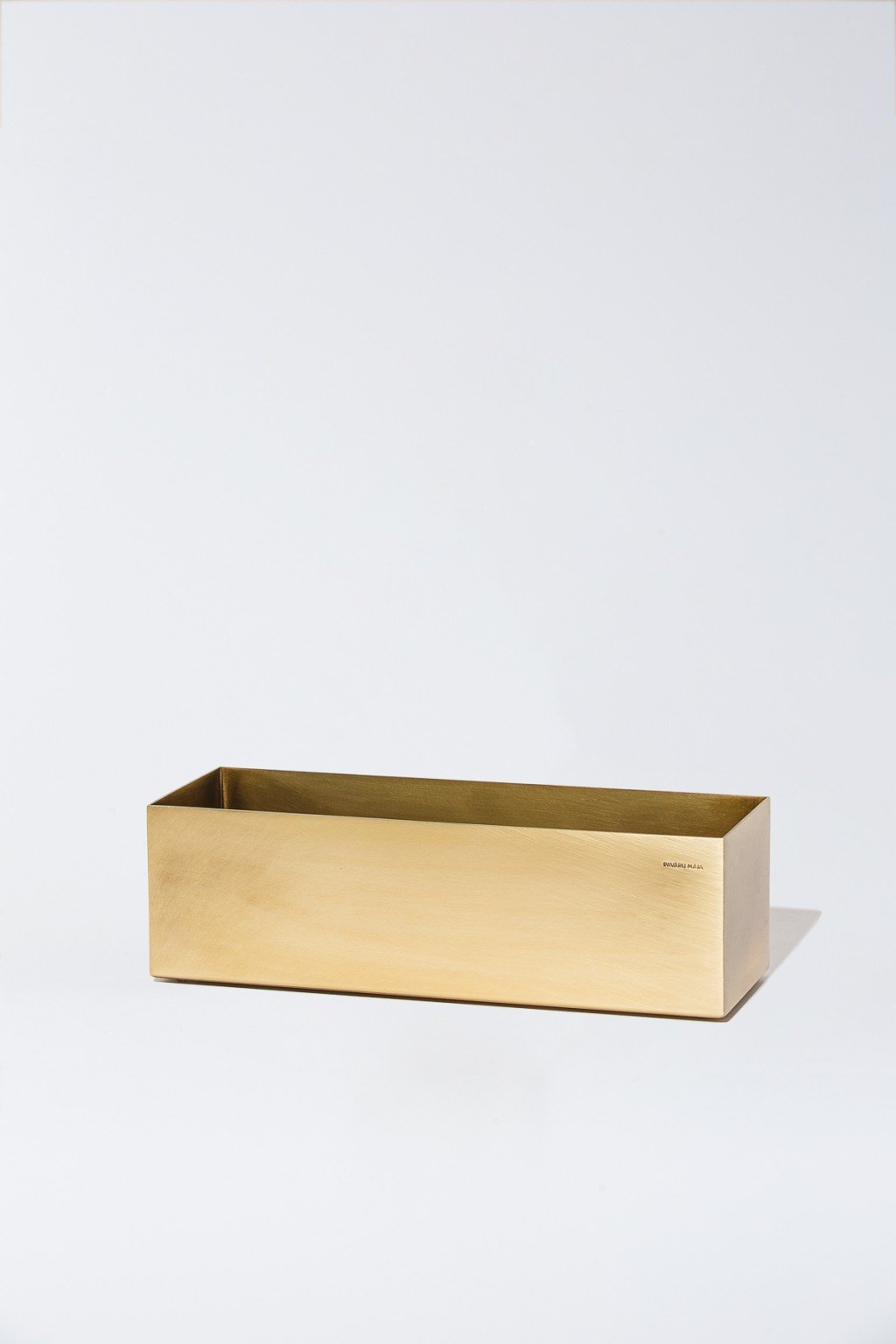 Metāla kaste - organizators / misiņš 